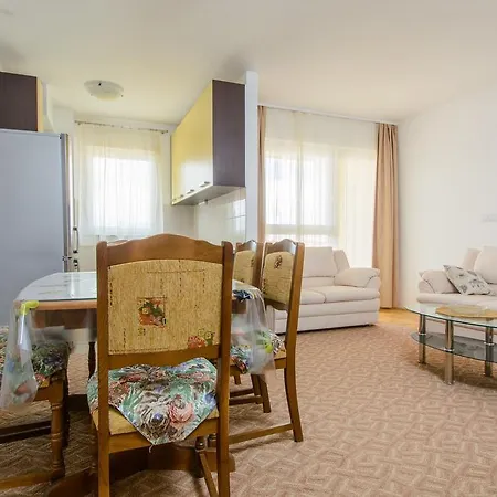 Meri Apartamento Trogir